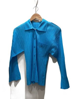 PLEATS PLEASE ISSEY MIYAKE（プリーツプリーズイッセイミヤケ）の古着