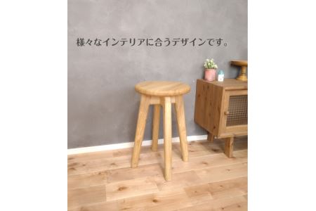 無垢な栗の木スツール 無垢な栗の木スツール
