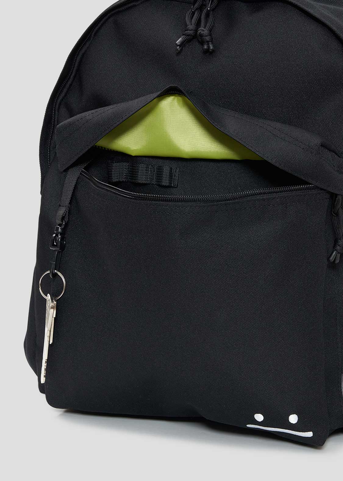 ビューティフルシャドーズーム｜バックパック｜ユニセックス｜グラニフ