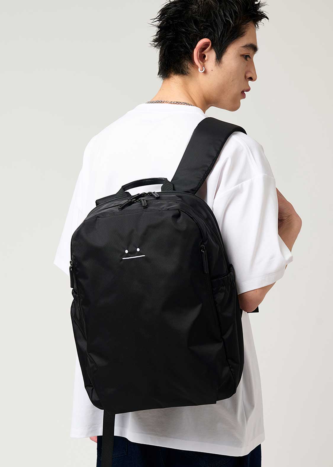 ビューティフルシャドークリーチャー｜無重力リュック｜ユニセックス