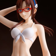 ヱヴァンゲリヲン新劇場版」マリ、オリジナルの水着姿でフィギュア化