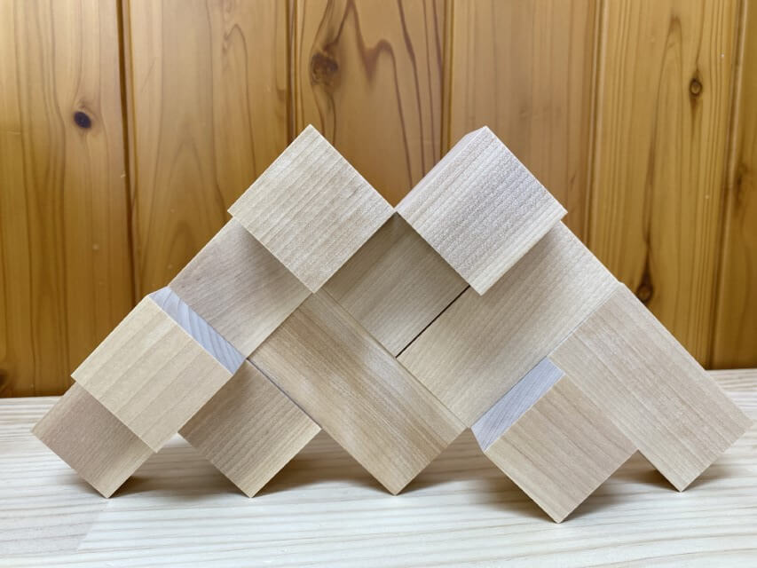 童具館ペアブロックの口コミ！大人もはまる唯一無二の積み木 | 知育