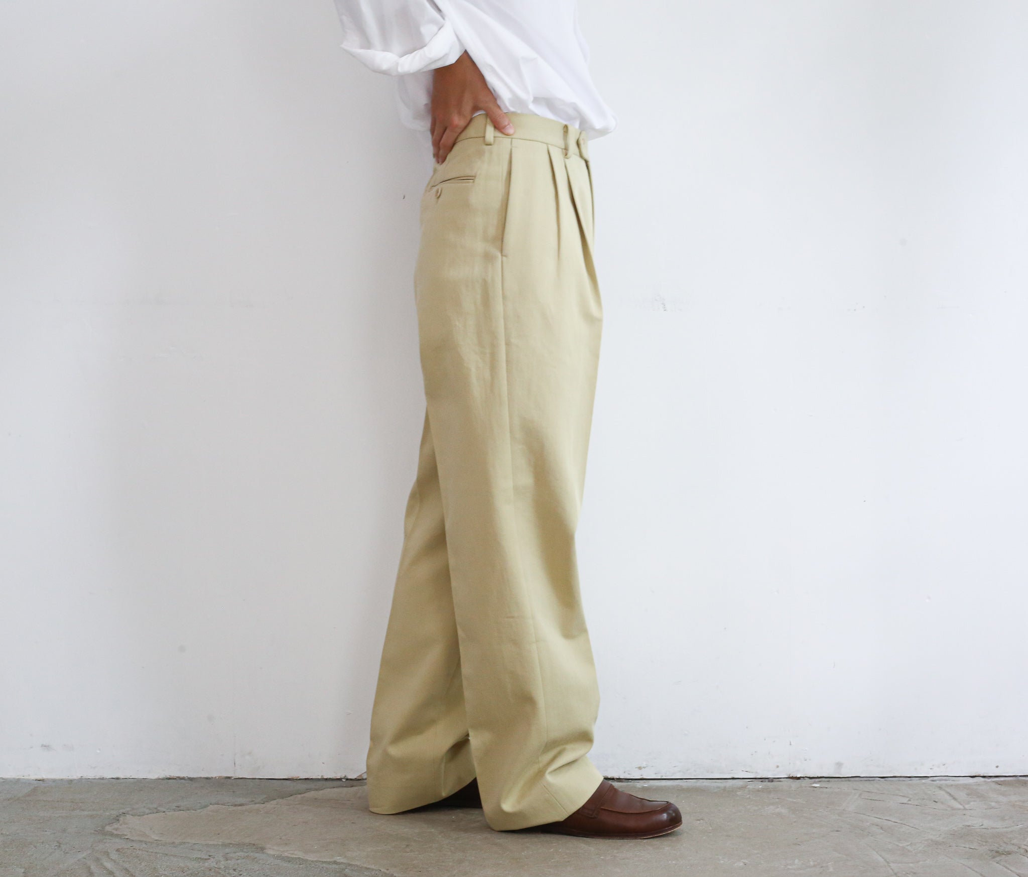 AURALEE WASHED HEAVY CHINO SLACKS – Chum!