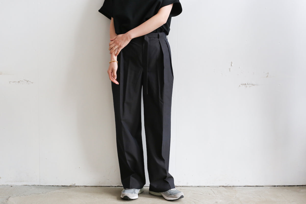 AURALEE WASHED FINX RIPSTOP CHAMBRAY BELTED PANTS – Chum!