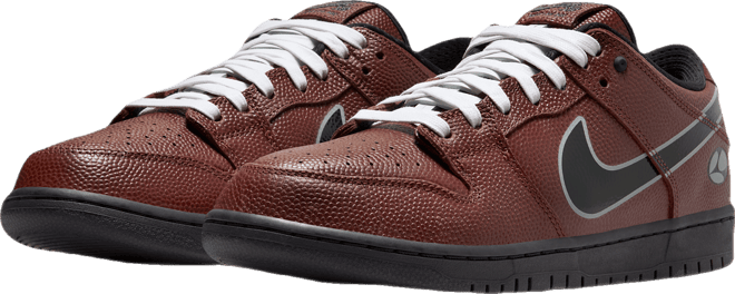 Nike SB Dunk Low Pro Skate Shoes. Nike.com