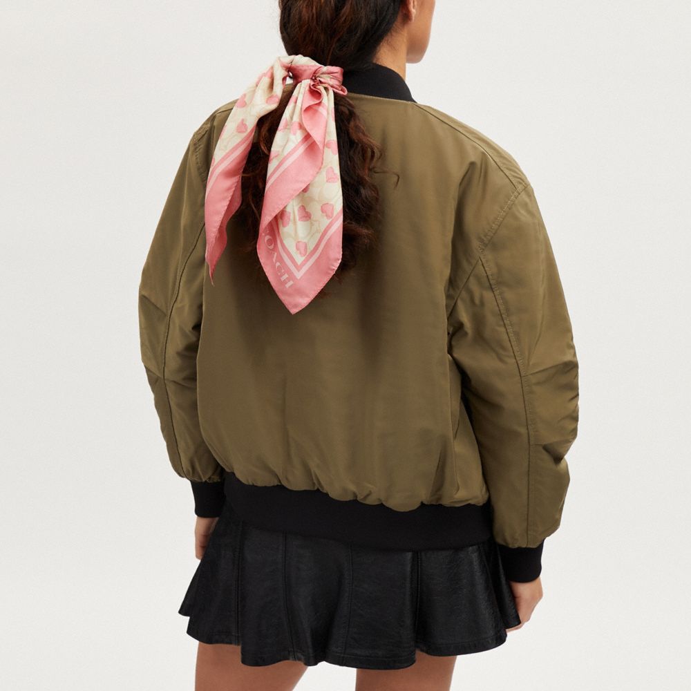 公式】コーチアウトレット | シグネチャー ハート プリント シルク