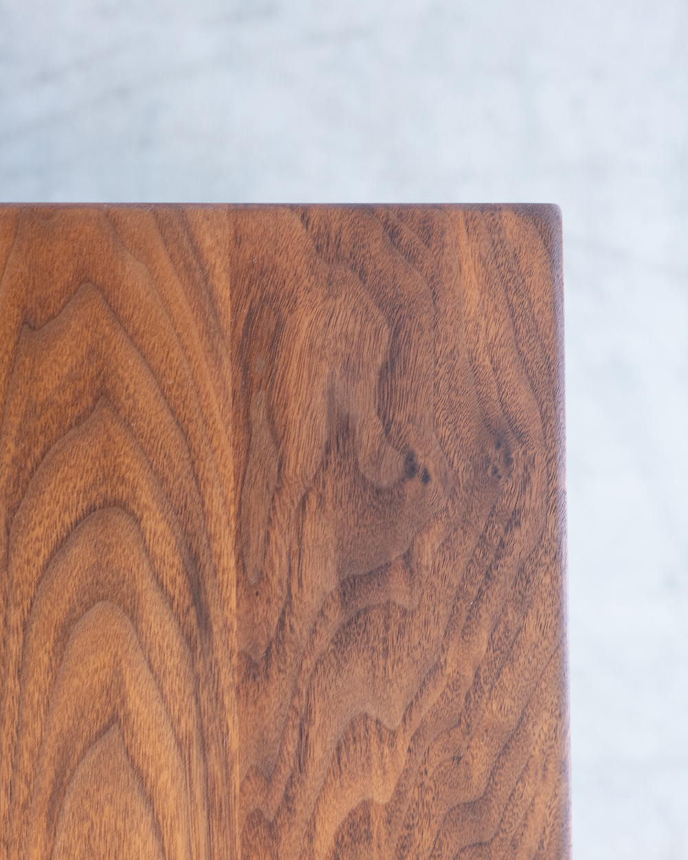 アップサイクル家具】ダイニングテーブル ウォールナット無垢材/オイル