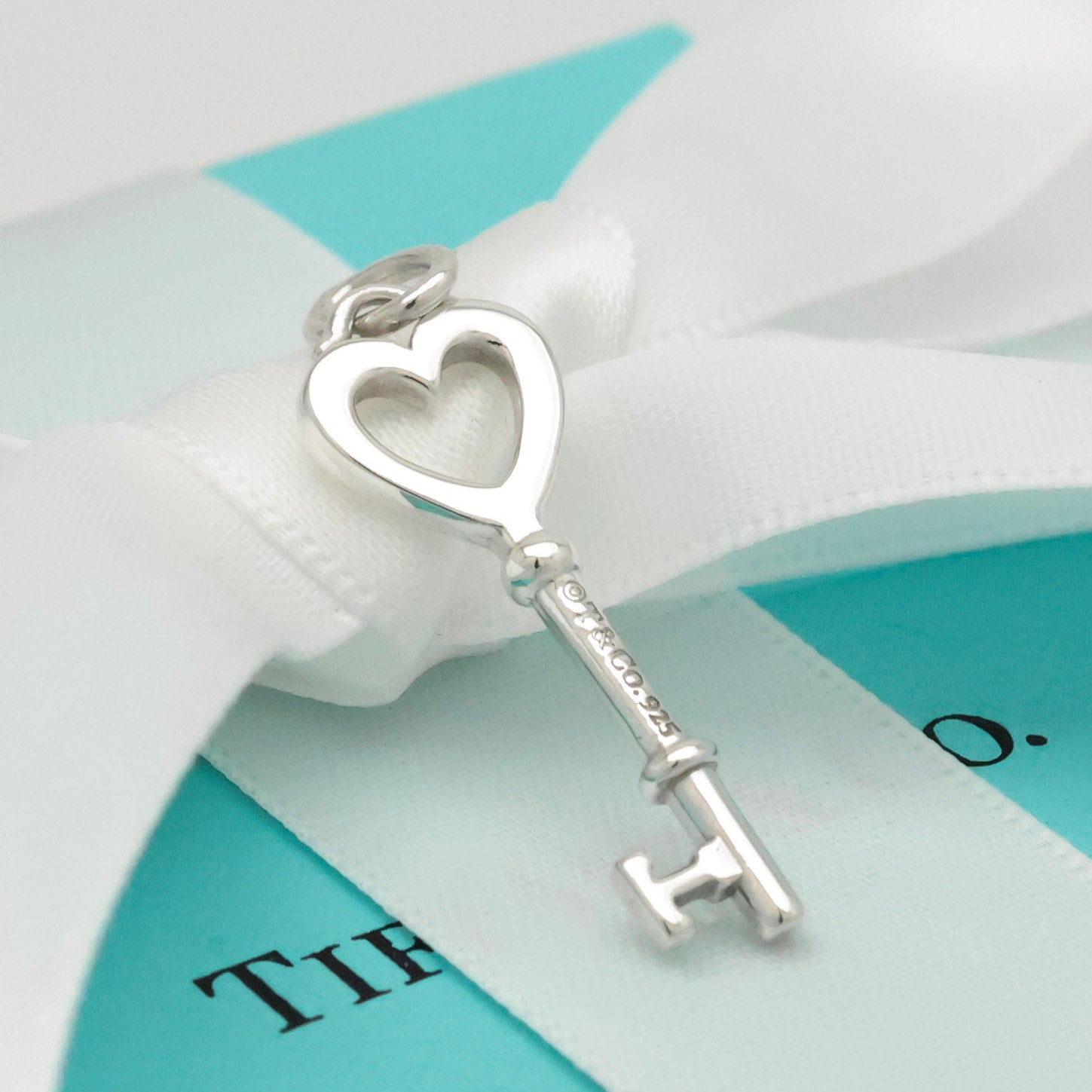 TIFFANY&Co. セビアナ シルク コード エルサペレッティ ネックレス