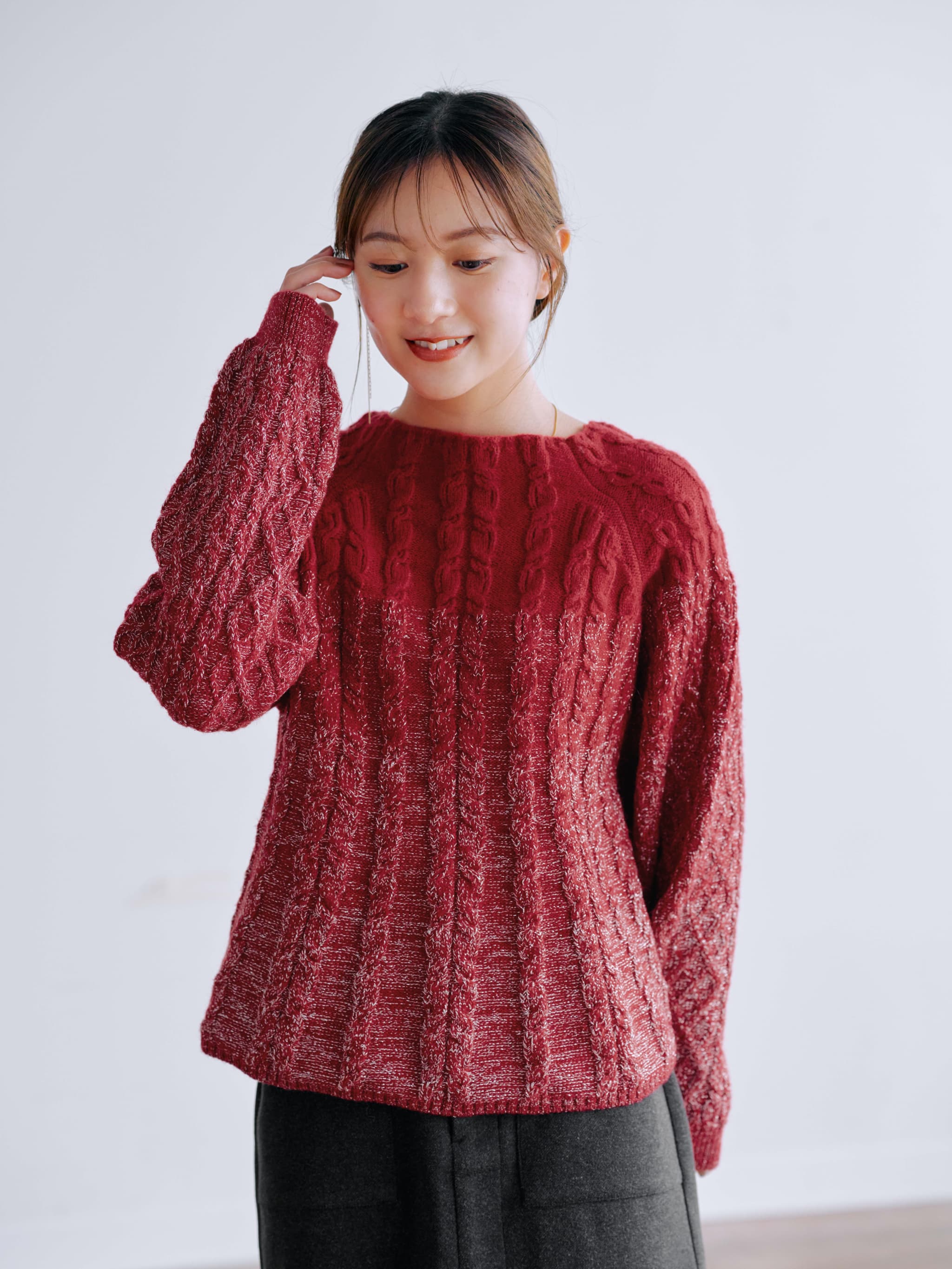 ラメグラデーションケーブルニット | 小柄・低身長女性向け