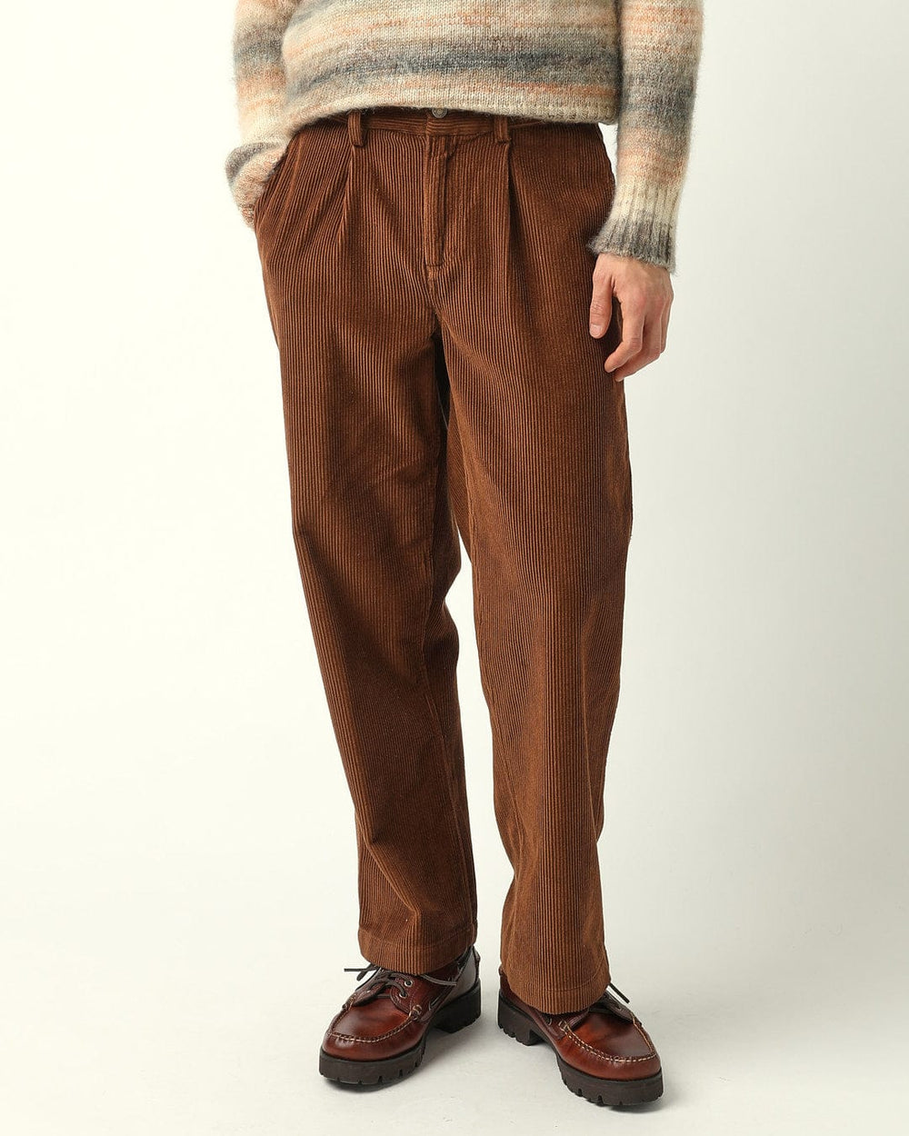 Cord Pleated Trouser - Brown – Corridor