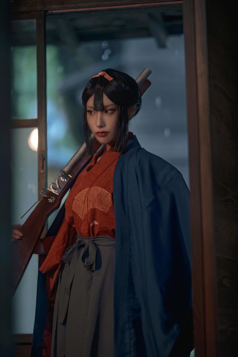 コスプレイヤー七星めろん『もののけ姫』エボシ御前はロケと大きめ羽織