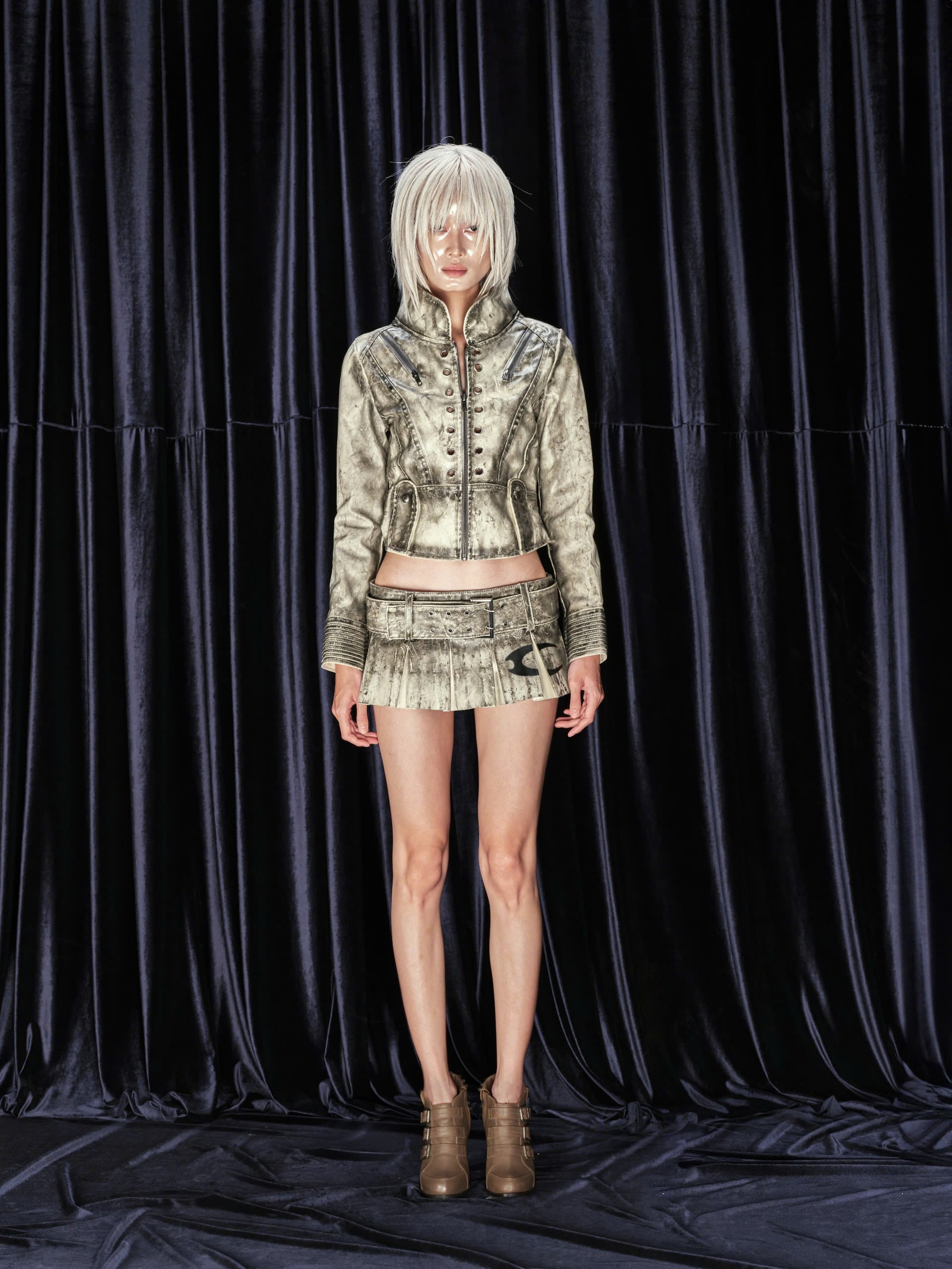 Ash Relic Cropped Jacket – COZY WORLDWIDE