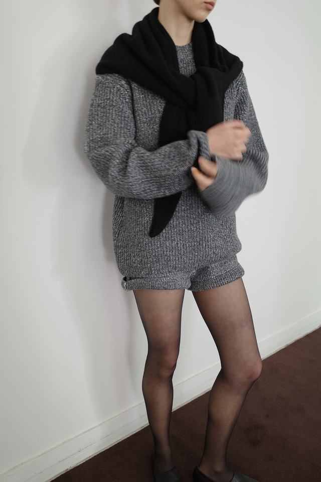 10月28日(火)発売アイテムのご紹介。構築的な袖のシルエットに拘った