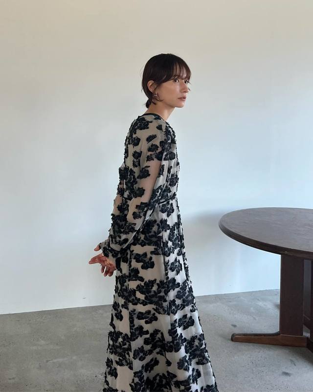 松本恵奈のMUST BUY-9月9日（金）発売の”FLOW FLOWER JACQUARD ONE