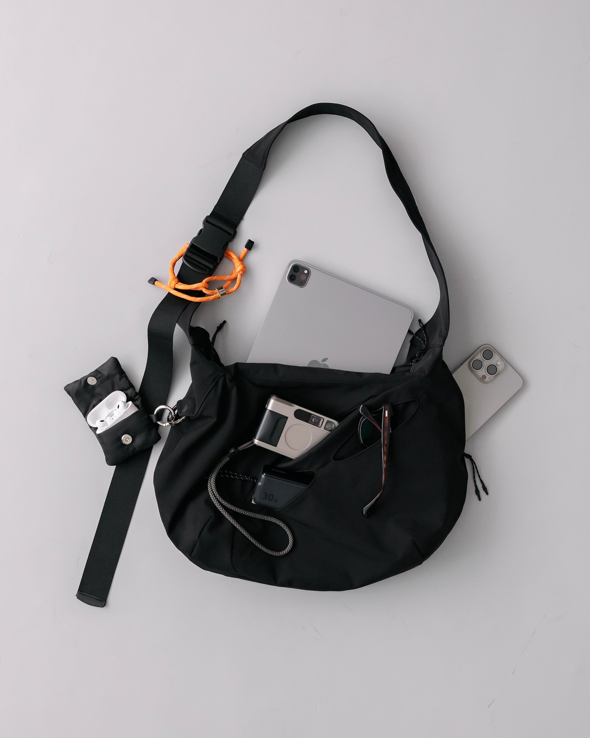 SOFT SHELL FUTURE BAG (BLACK)