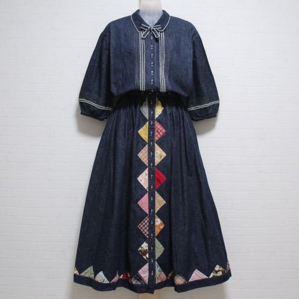 紺デニムパッチワークワンピース&ストールバッグ付き - ピンクハウス