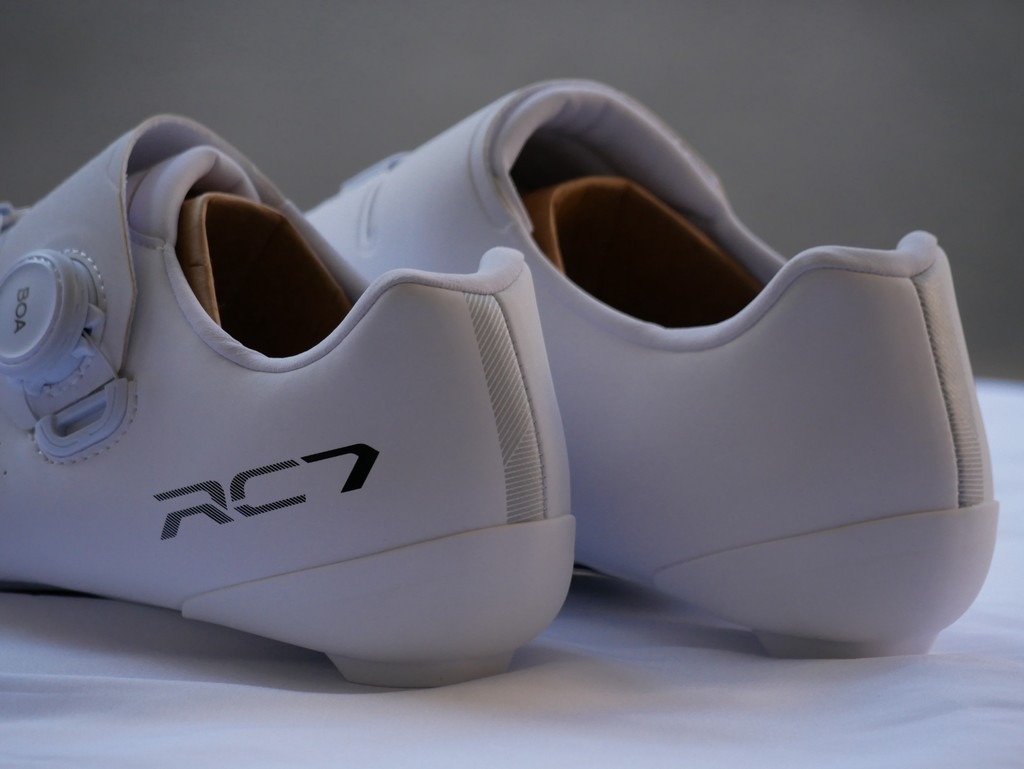 Shimano RC7 ホワイト シューズ 楽天市場】シマノ RC7 SH-RC703 SPD-SL シューズ ビンディングシューズ