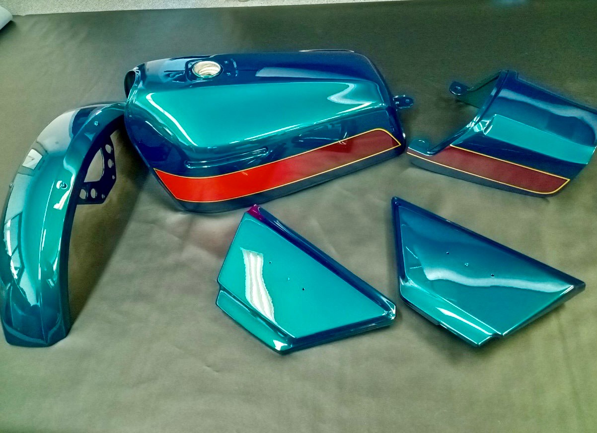 KAWASAKI Z400FX E4 | ルミナスガンブルー復元塗装 | 東京八王子エリア