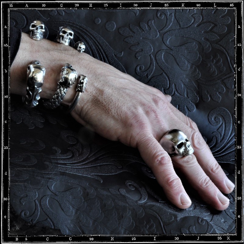 Two skulls bangle (heavy)