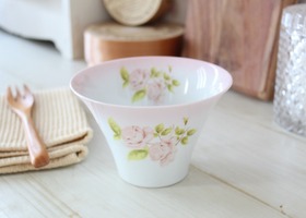 イマン ダイアナローズ 陶器、ホーロー － フレンチカントリーのバラ柄