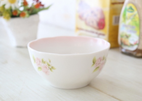 イマン ダイアナローズ 陶器、ホーロー － フレンチカントリーのバラ柄