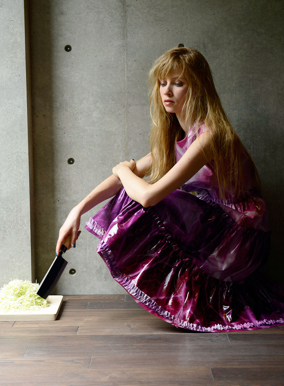 キャベツPVCドレス｜ウサギがいない｜CUNE ONLINE STORE