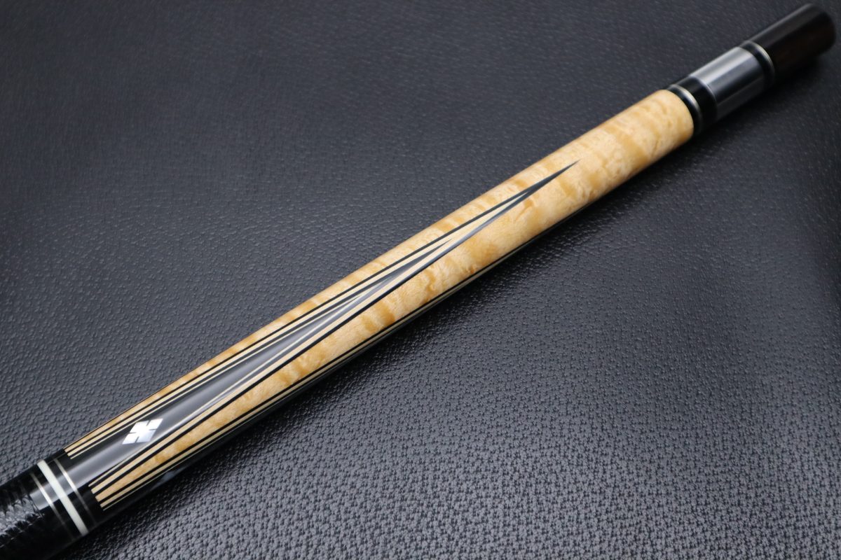 Tim Scruggs | カスタムキュー｜イリス