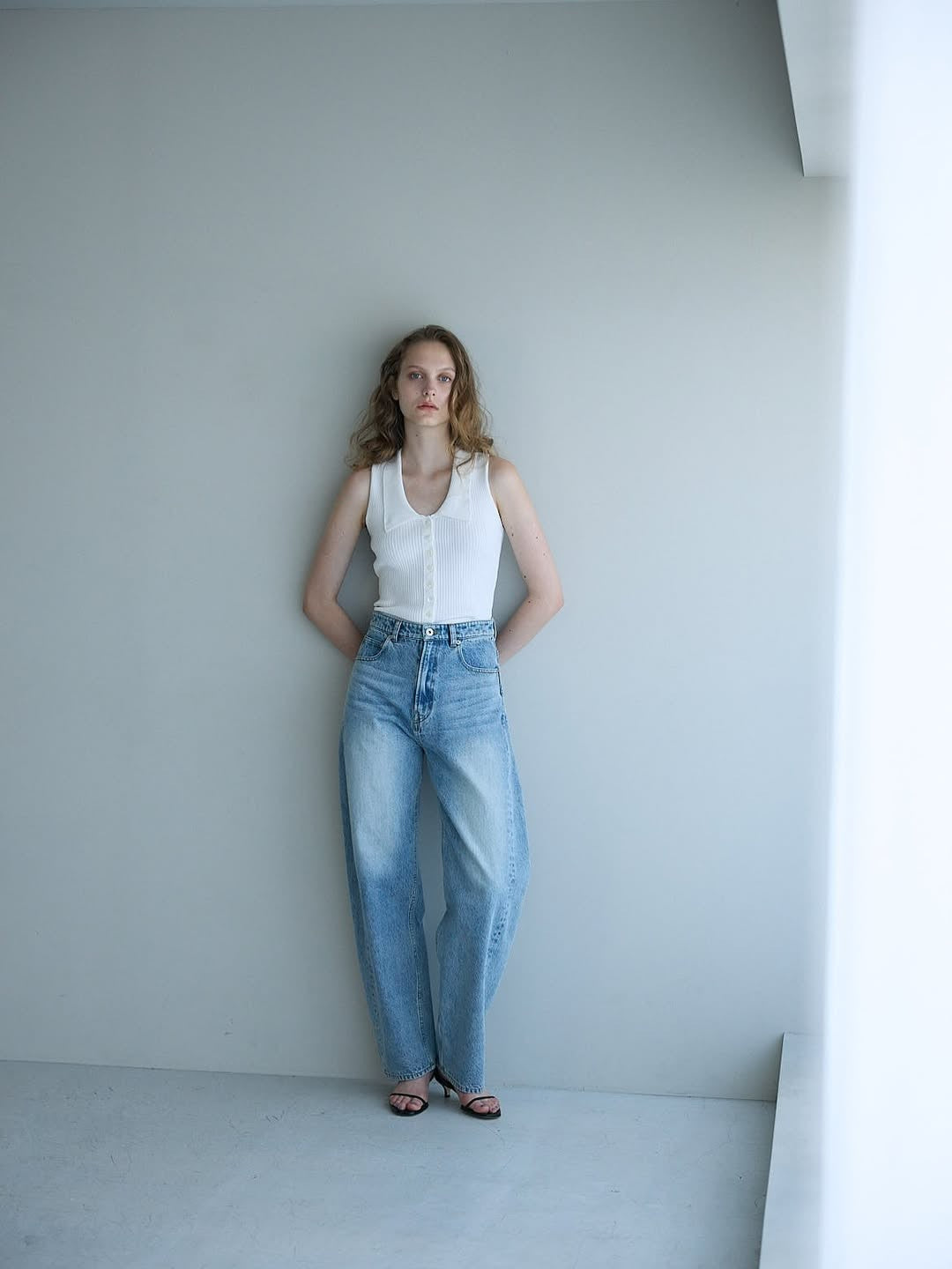 カーヴィーデニム Rem｜Cygne(シーニュ) 公式サイト