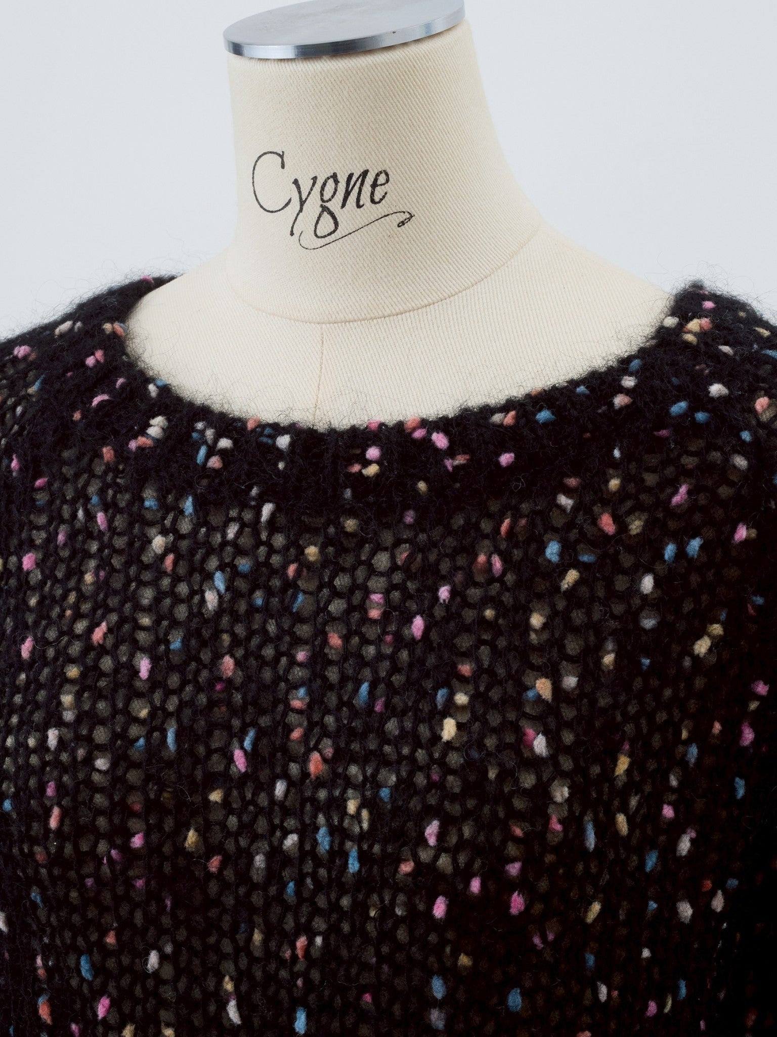 カラフルポンポンニット Sylvian｜Cygne(シーニュ) 公式サイト