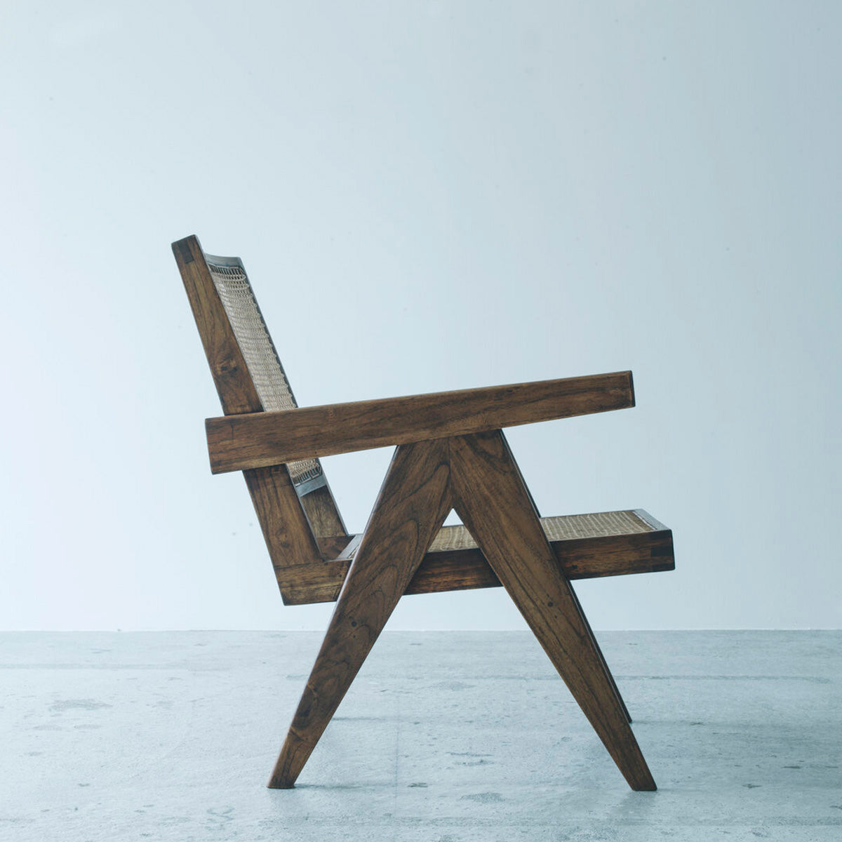 Pierre Jeanneret Easy Chair TD-PJ-01 Reproduction – D9 STUDIO