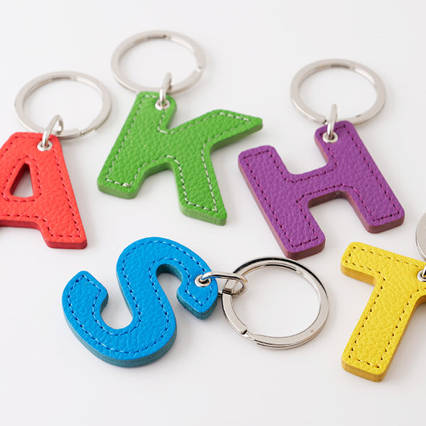 SLIP-ON / アルファベットキーホルダー カラー – Neueオンラインストア