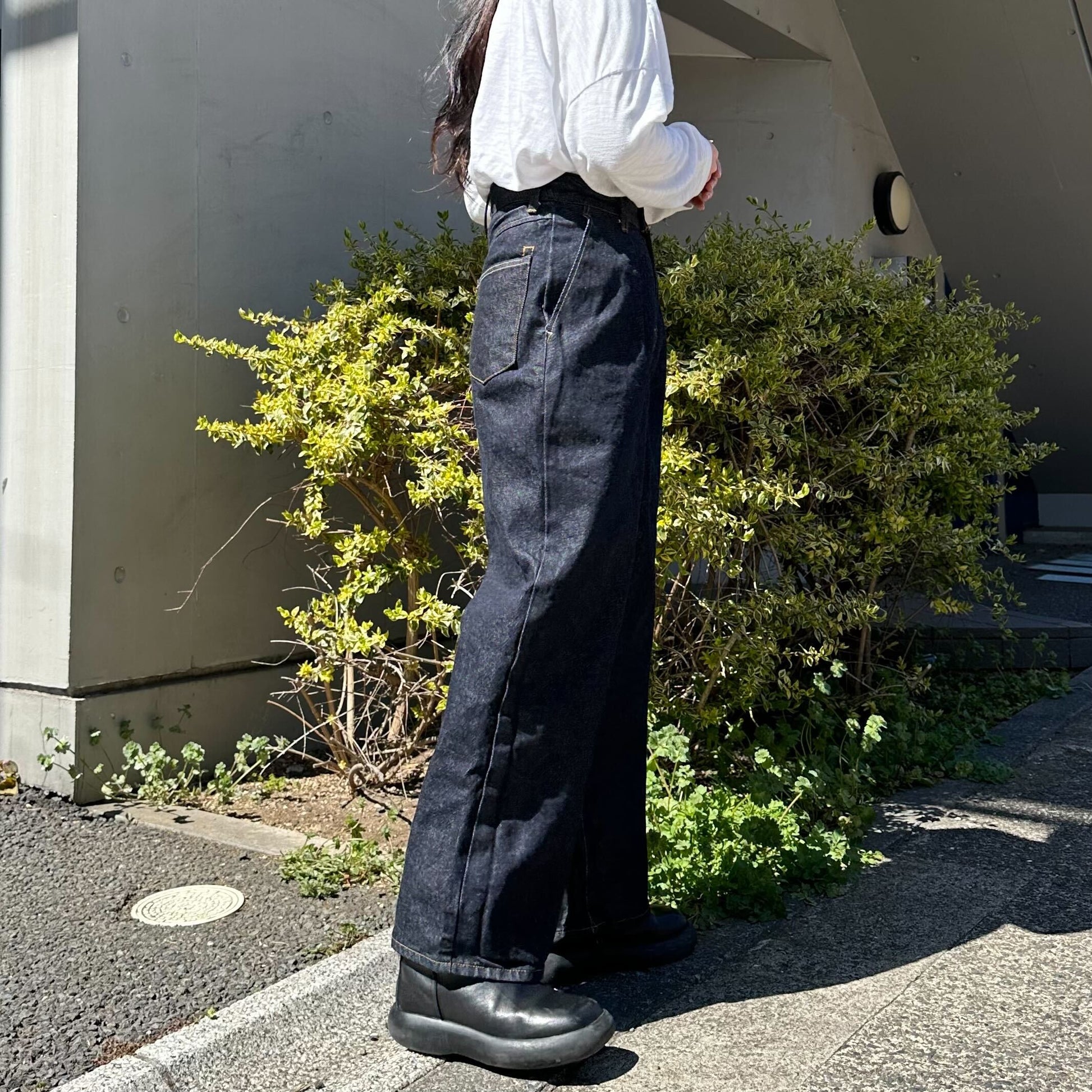 ワイドタックデニムパンツ 72983 DEEPBLUE – DEEP BLUE