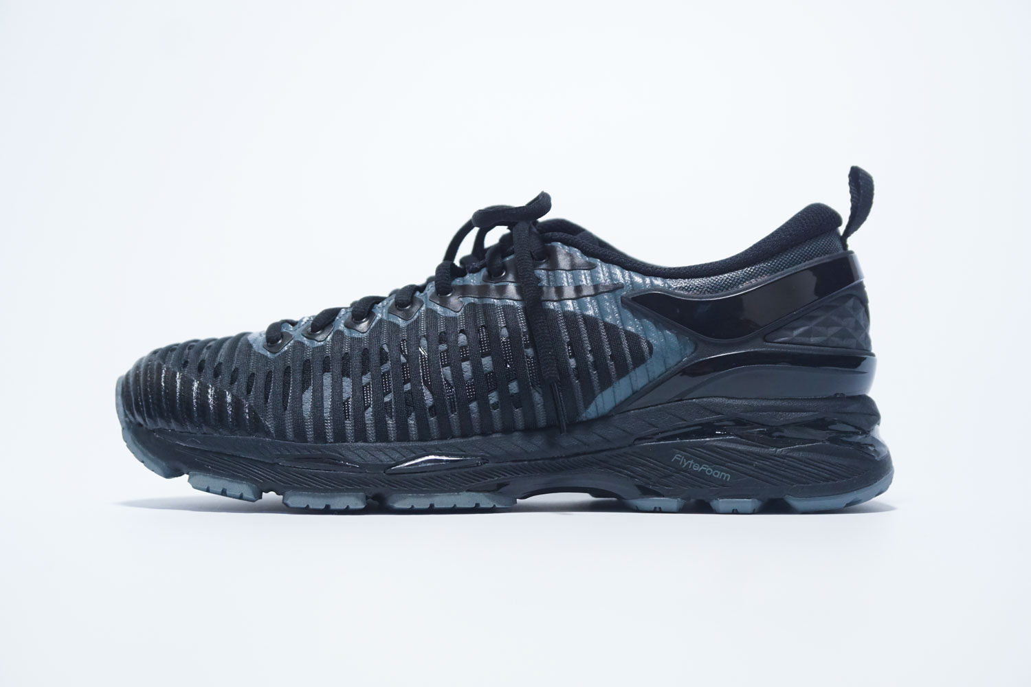 ASICS×Kiko Kostadinov/GEL-DELVA」スニーカーレビュー | WEARNOTE