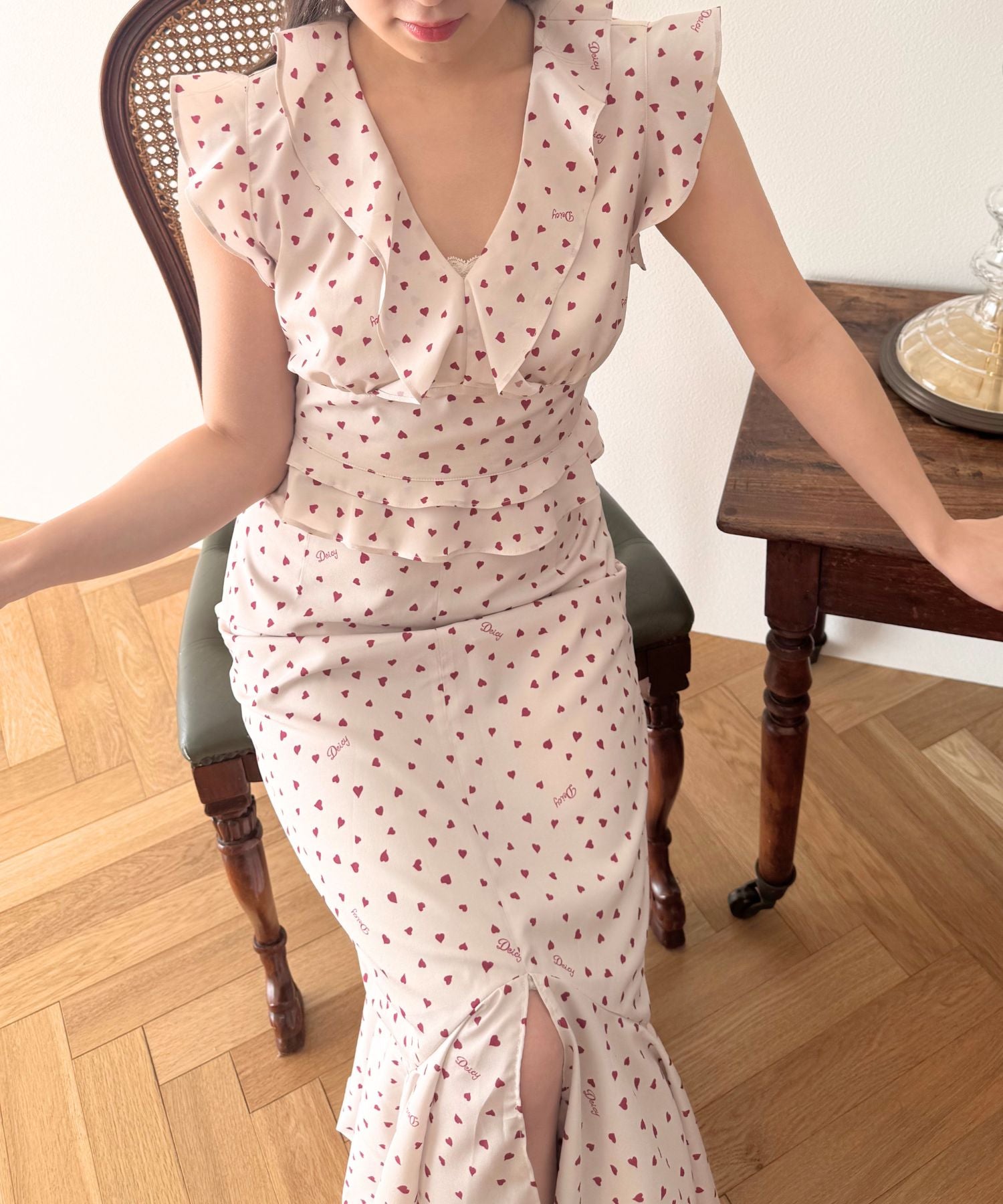 ランダムハートフリルブラウス