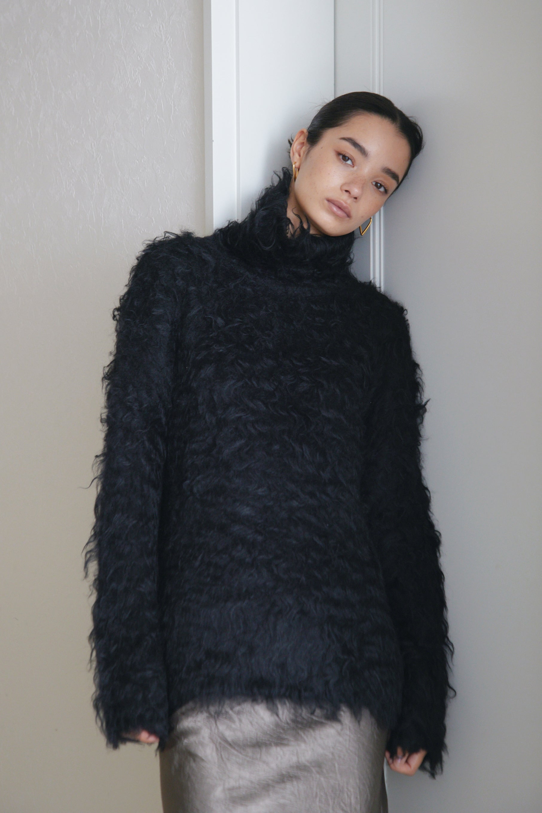 Open-Back Shaggy Turtleneck Knit – determ;