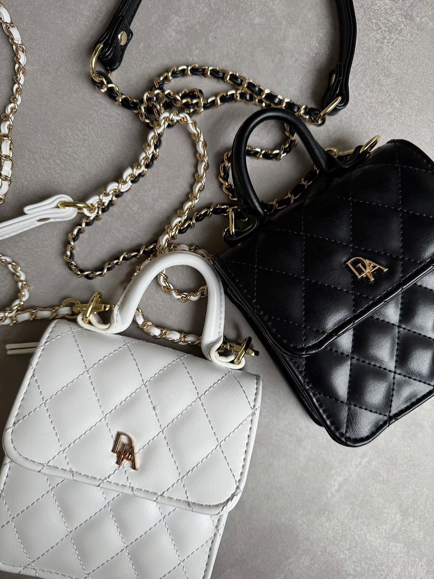Quilted leather logo mini bag | DIANTÉ (ディアンテ)公式通販サイト