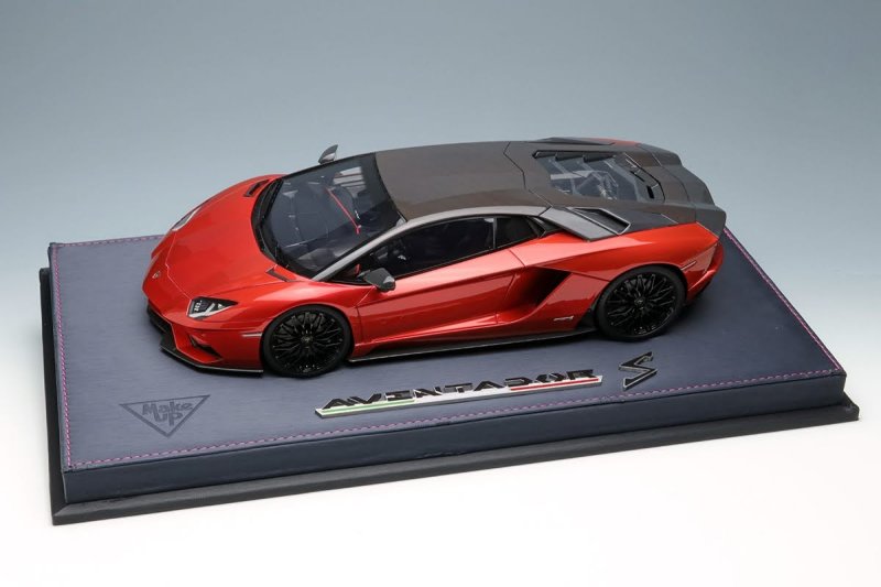 Make Up New 1:18 & 1:43 Updates • DiecastSociety.com