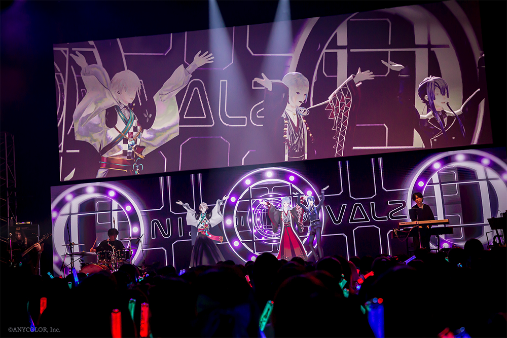 弦月藤士郎、長尾景、甲斐田晴によるユニット・VΔLZ初の単独ライブ