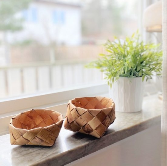 北欧の本格的な工芸ネーベルスロイドを楽しむキット。白樺のかごを自分