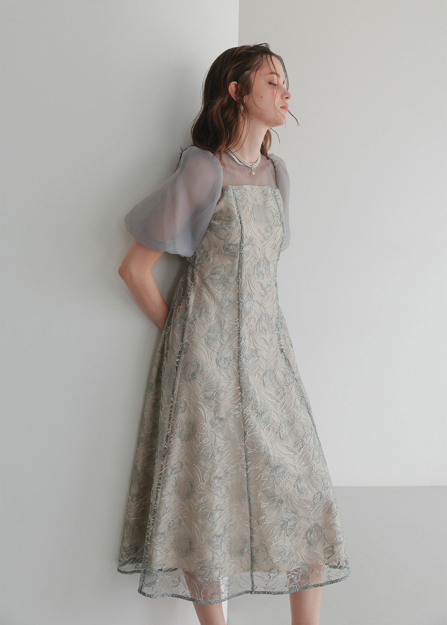 ニュアンスフラワーレースドレス｜DorryDoll