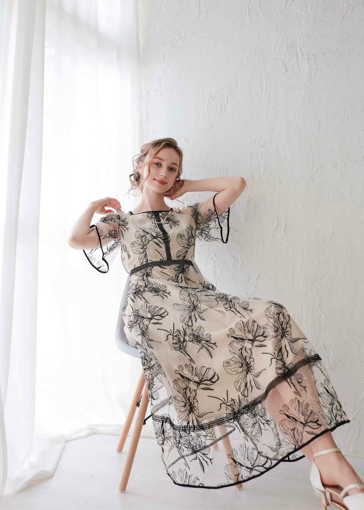 ドローイングフラワードレス｜DorryDoll