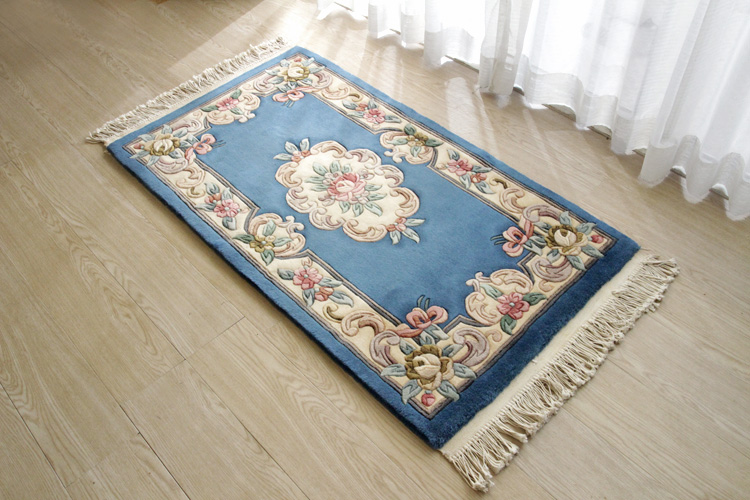 天津緞通 上質のウールを使用した手織り絨毯 ＃255 69×122cm ブルー