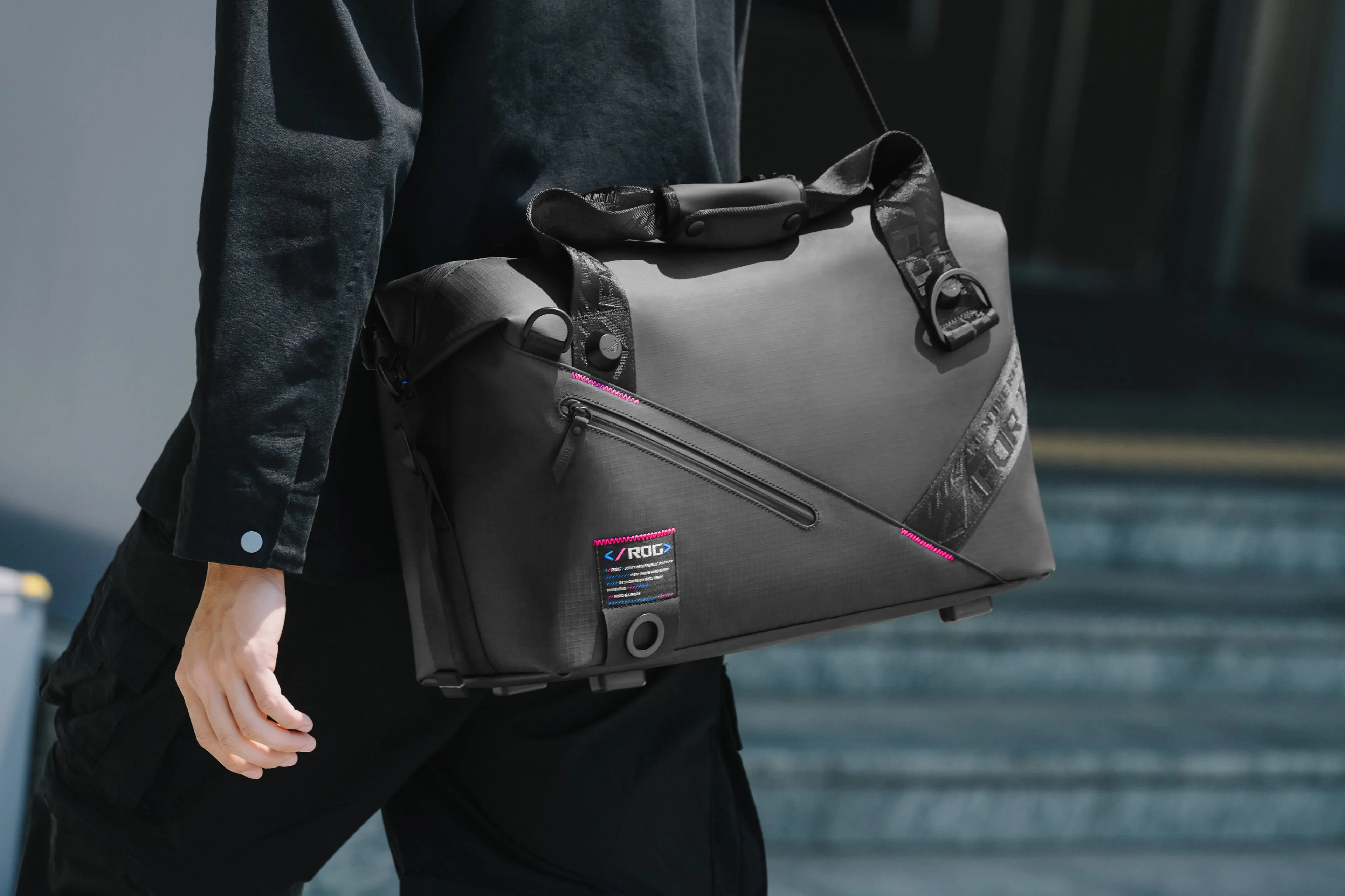 ROG SLASH Duffle Bag | ROG SLASH BAG | Gaming ROG SLASH｜ROG