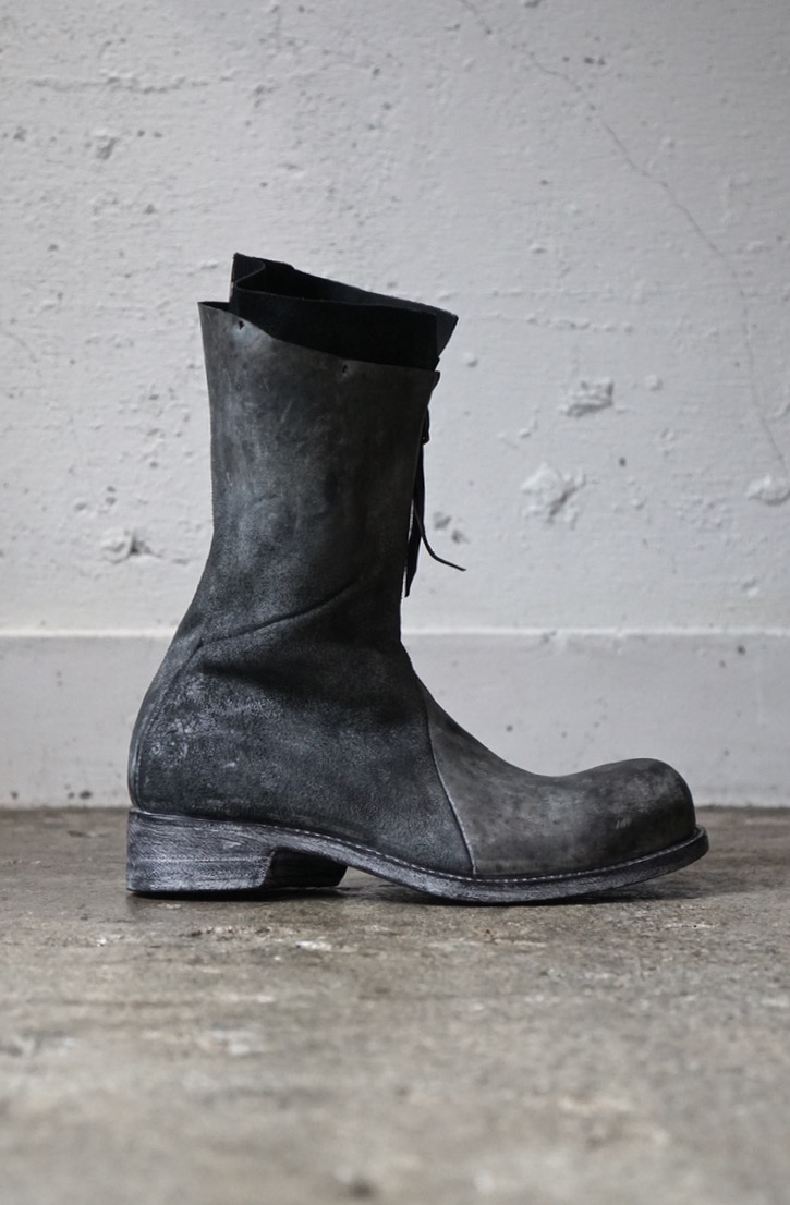 DIS-TB-01. Distortion Tall Boot. Grey Waxed Reversed. Leon Emanuel