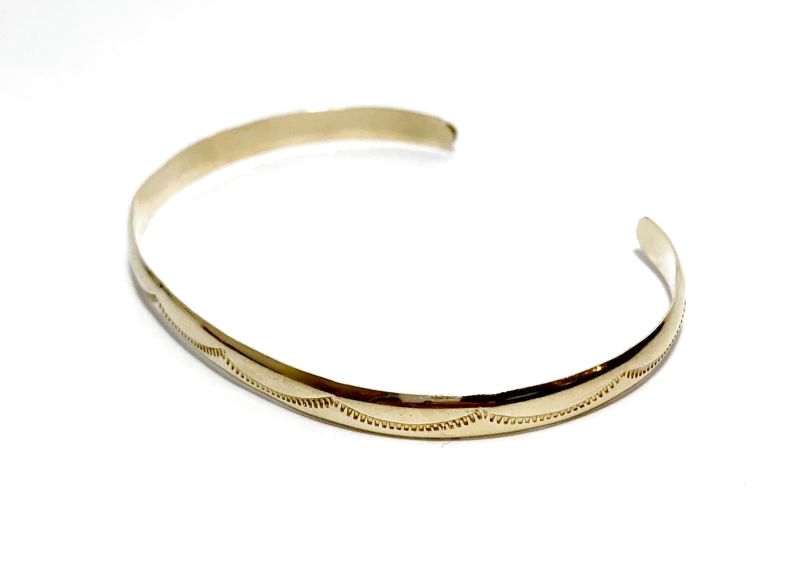 INDIAN JEWELRY NAVAJO族 NARROW BANGLE GOLD /ナバホ族 ナロー