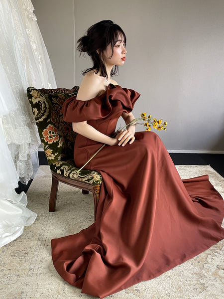 オフショルダー Aラインドレス バーガンディー（W274BG）