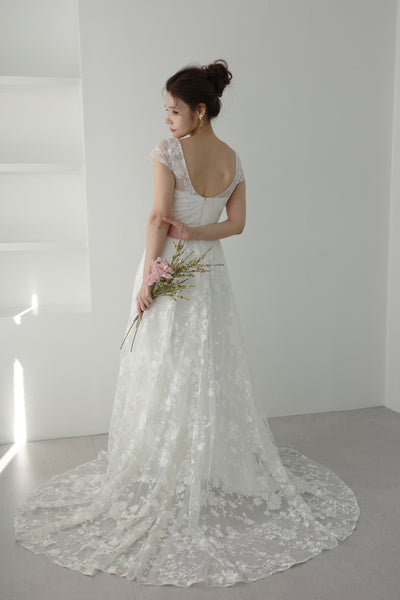 フレンチスリーブ 総レース Aラインドレス（W168）