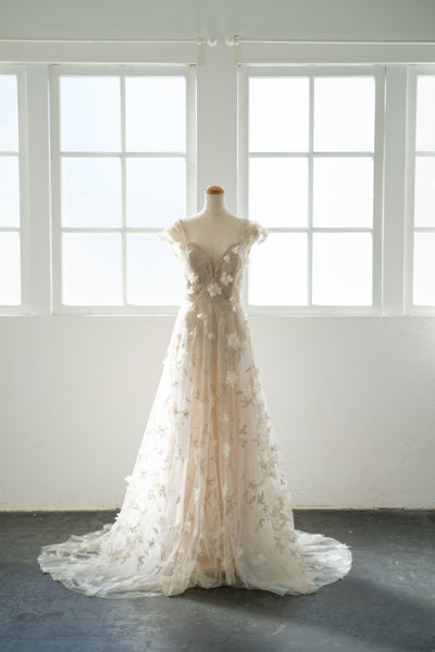 フラワーレース バックVドレス（W245）