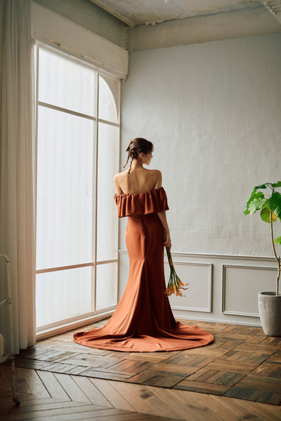 オフショルダー フリル ソフトマーメイドドレス テラコッタ（W300TE）