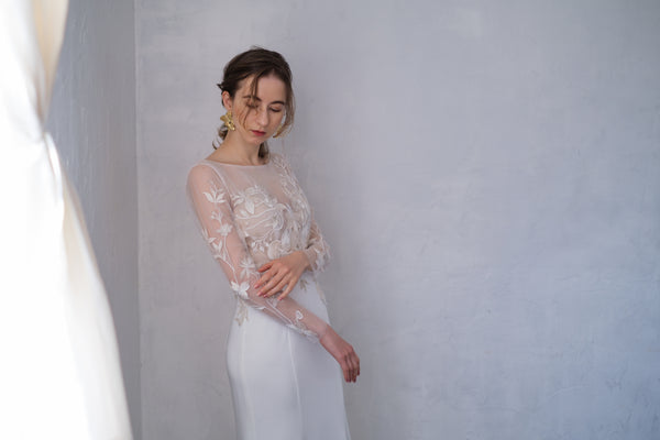 刺繍レース ロングスリーブ バックV ソフトマーメイドドレス（W249）